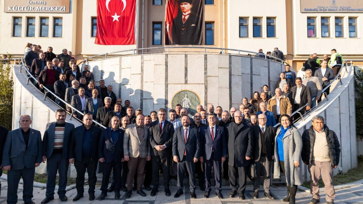 Başkan Tugay Ödemiş’teki yoğun programını tamamladı