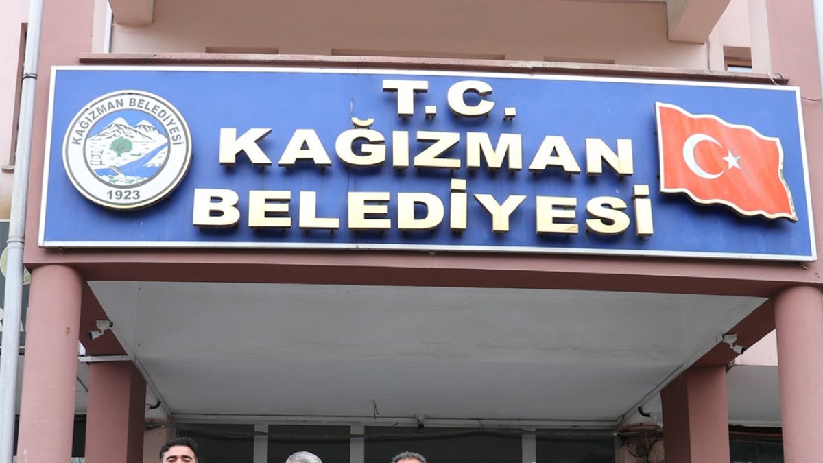 Son dakika! Kars Kağızman Belediyesi'ne kayyum atandı