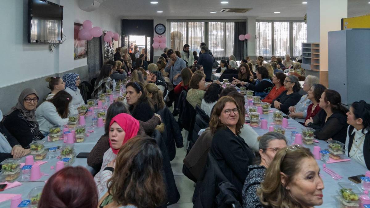 İzmir’de sağır ve işitme engelli kadınlar için anlamlı buluşma