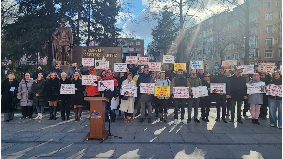 Başkan Sarıkurt, Tekirdağ Barosu’nun basın açıklamasına katıldı