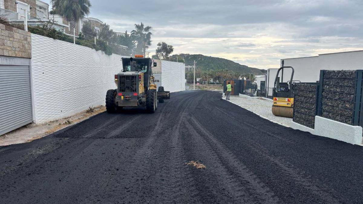 Asfalt çalışmaları devam ediyor