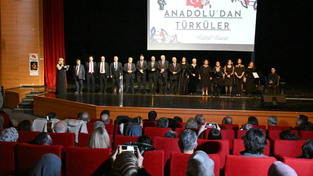 Anadolu'dan Türküler Korosu konseri verildi