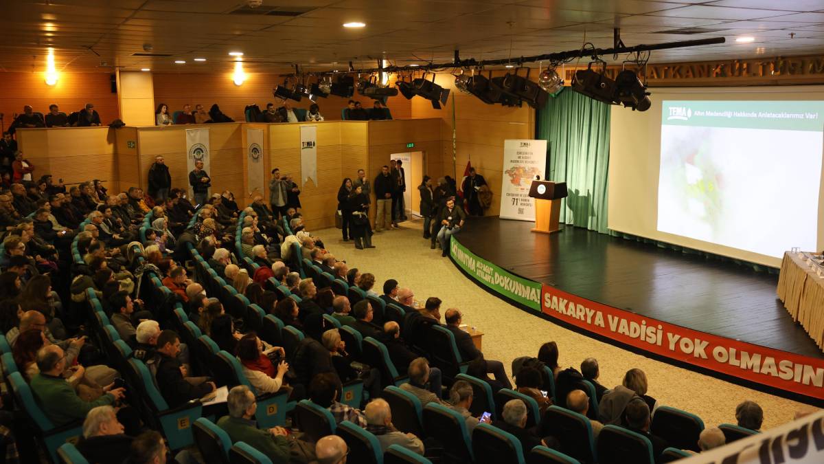 Kahveci, Altın Madenciliğinin Çevresel Etkileri paneline katıldı