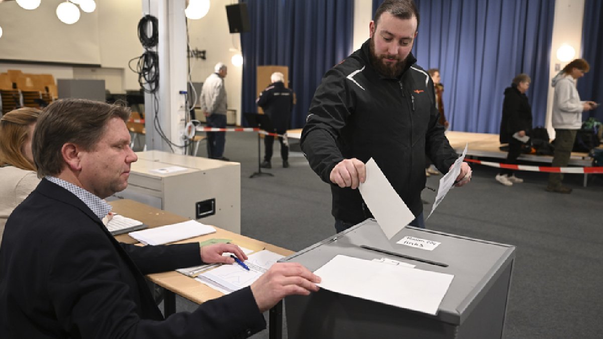 Almanya'daki genel seçimde yüzde 0,1’le baraj altında kalan BSW Partisi sonuçlara itiraz edecek