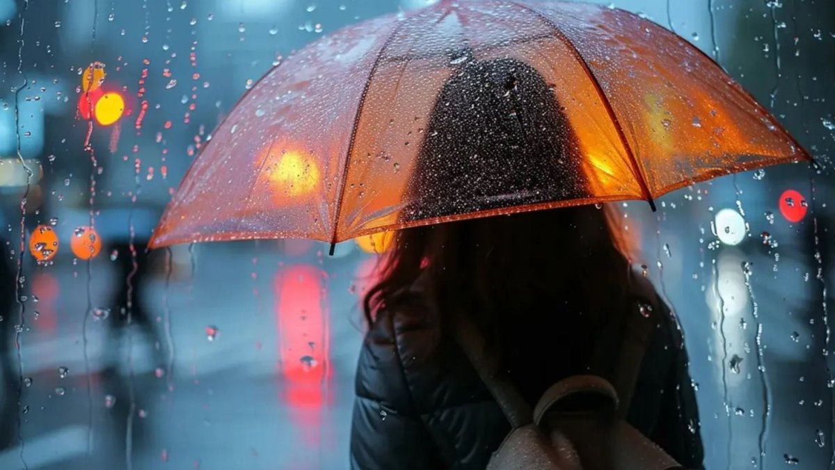 Meteoroloji'den turuncu kodlu alarm: Marmara'ya karla karışık yağmur geliyor