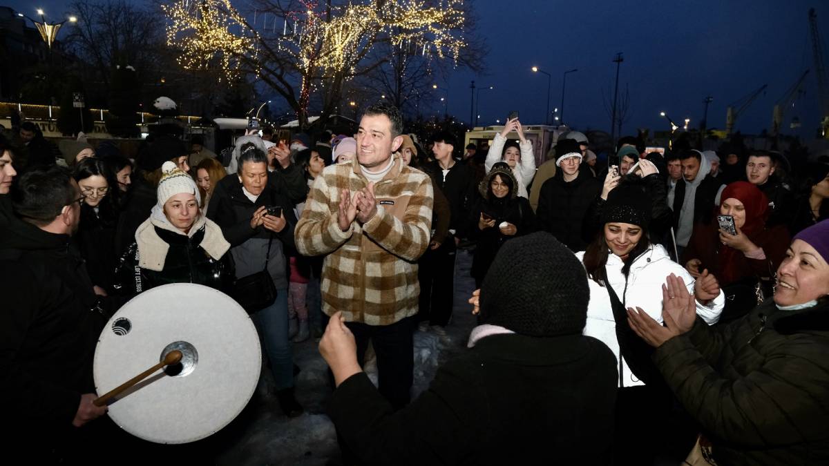 Giresun Belediyesi’nin düzenlediği kar eğlencesi renkli görüntülere sahne oldu