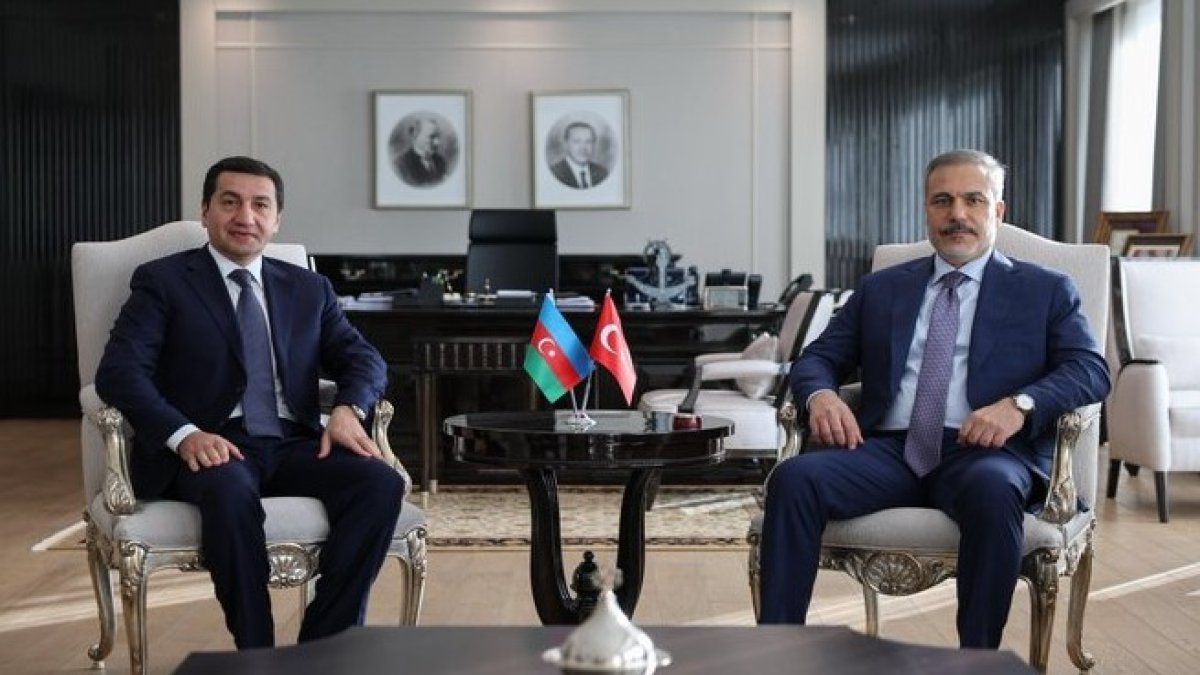 Fidan, Azerbaycan Cumhurbaşkanı Müşaviri Hacıyev ile görüştü