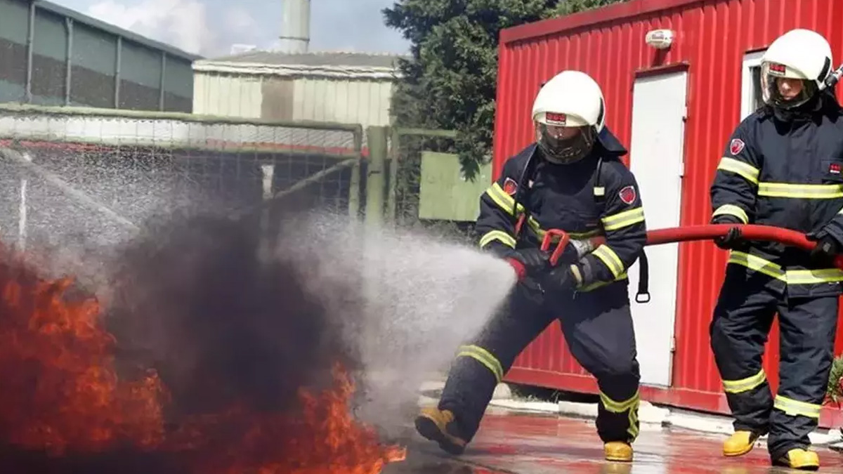 KPSS'den 60 puan alanlara itfaiye eri olma yolu! Kahramanmaraş Belediyesi itfaiye teşkilatını büyütüyor