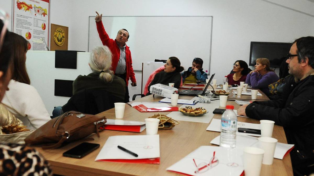 Karşıyaka’nın ‘Mahalle Afet Gönüllüleri’ eğitime başladı