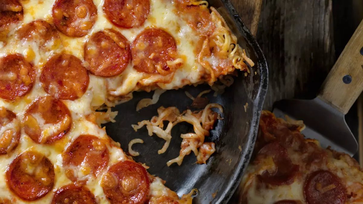 Sipariş hızında hazır! Canınız pizza çektiğinde şipşak: Tavada pizza tarifi