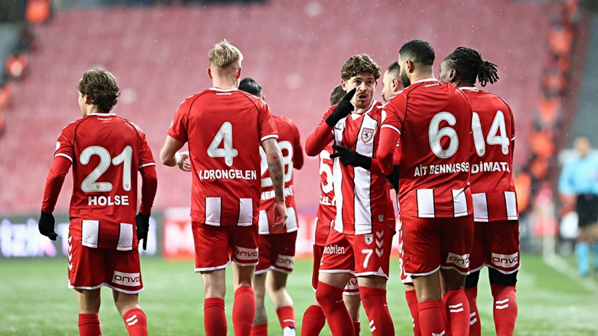 Samsunspor 3 takımla oynayacağı maçlarda yabancı hakem istedi