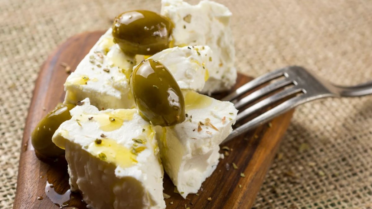 Bakanlıktan 'ürünleri satın almadan önce kontrol edin' uyarısı: Peynir ve zeytinyağına da hile karıştı