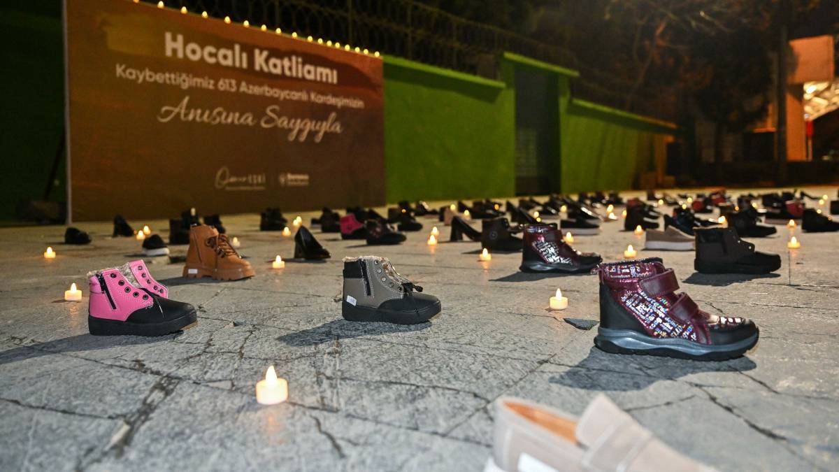 Cumhuriyet Meydanı'nda 613 çift ayakkabı ile sessiz çığlık