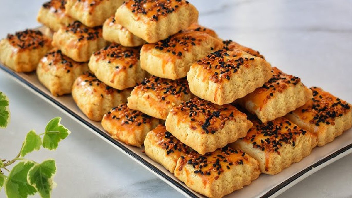 10 gün boyunca bayatlamayan tuzlu kurabiye tarifi! Lezzetiyle bağımlılık yapıyor... Misafirler bayılacak