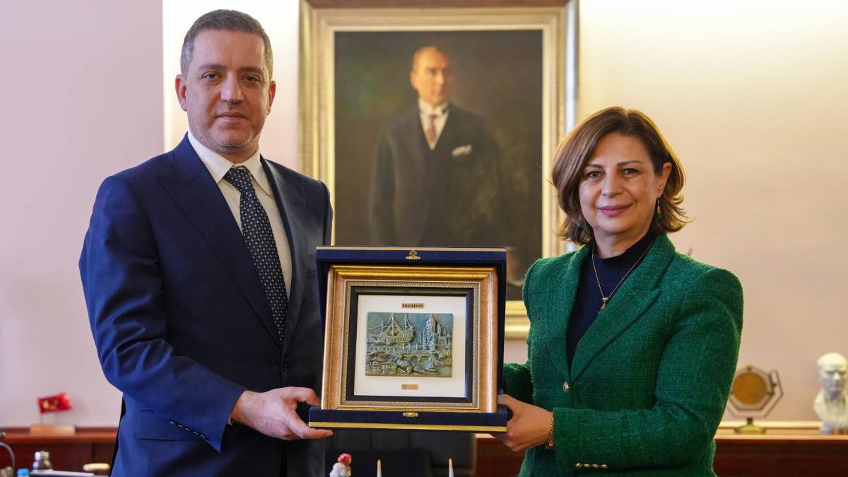 “Meslektaşımızı Başkan olarak görmek büyük mutluluk”