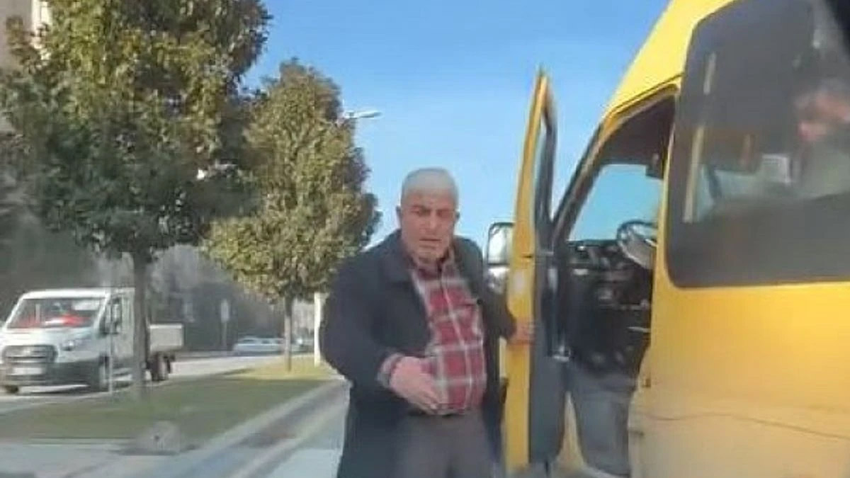 Kadın sürücünün yolunu kesmişti! Başakşehir'de minibüs şoförüne ceza
