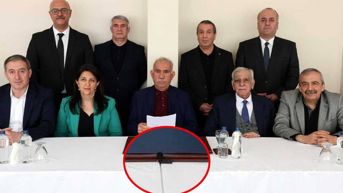 İmralı’da video kaydı iddiası: Öcalan’ın önündeki mikrofon dikkat çekti