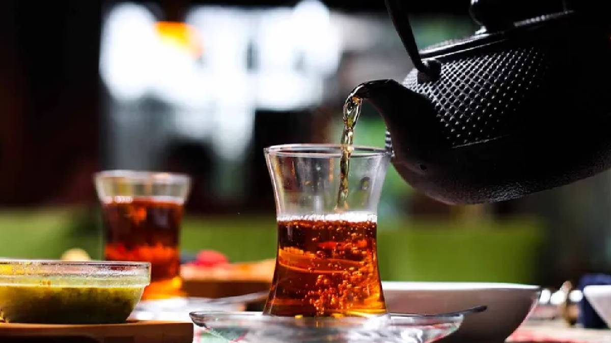 Çaya davet edilmeyen hemşire soluğu mahkemede aldı: 2 milyon lira tazminat kazandı