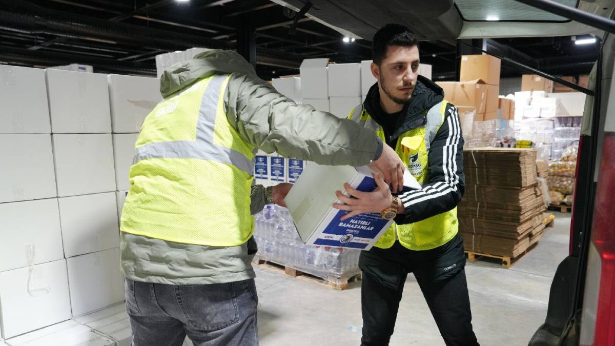 Kartal Belediyesi’nden ihtiyaç sahiplerine Ramazan kolisi desteği