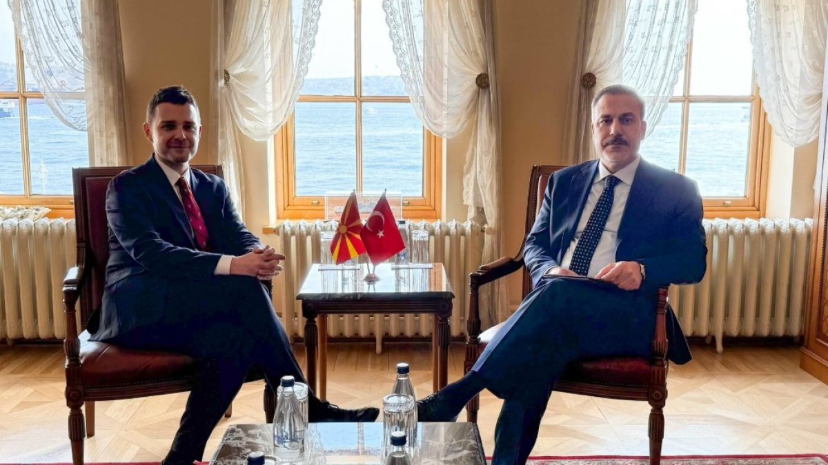 Fidan ve Makedonya Dışişleri Bakanı Mucunski, İstanbul’da bir araya geldi