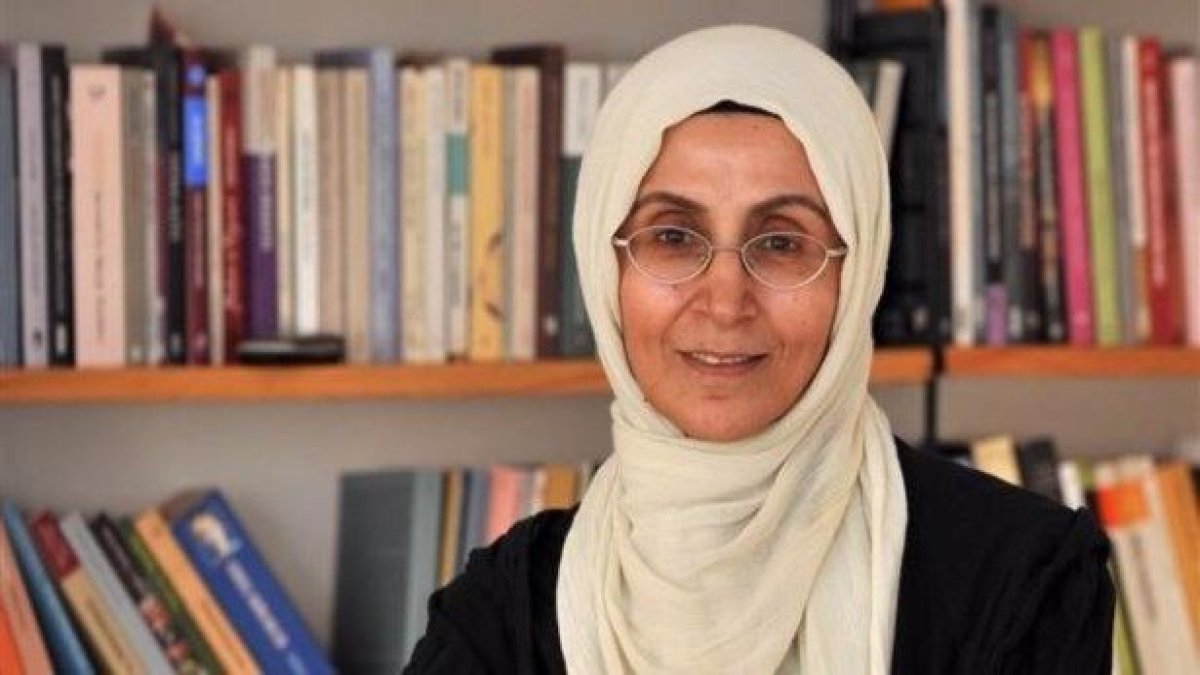 Cihan Aktaş’a kırk çiçek