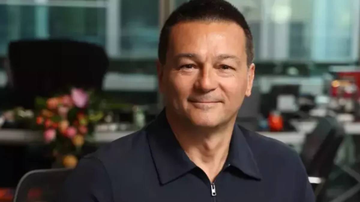 'Ramazan' e-postası sonrası Cem Köksal istifa etti