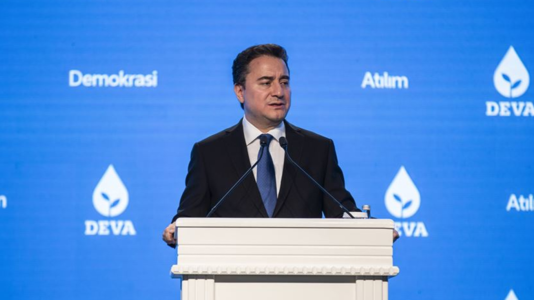 Babacan: Öcalan'dan gelen çağrıyla Suriye'de ve İsrail'de ne olacak görmemiz gerek! Bu işin kilidi Şam