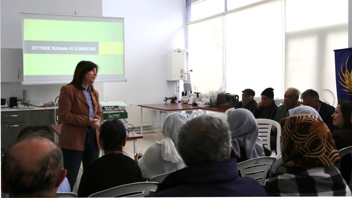 Büyükşehir Sarıcakayalı üreticileri bilgilendirdi