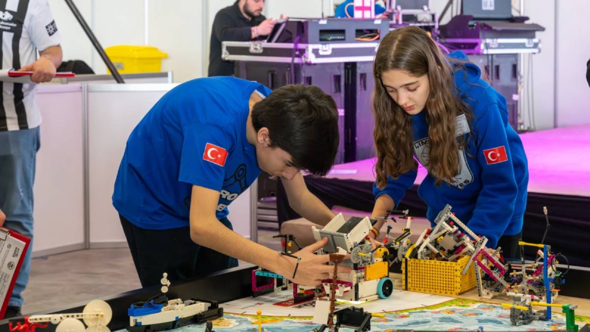 Bilim Kahramanları’nın yeni görevi okyanusları keşfetmek