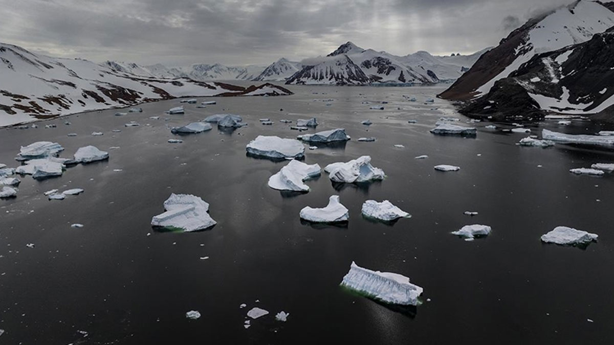 Antarktika'daki eriyen buzlar okyanus akıntısını yavaşlatıyor