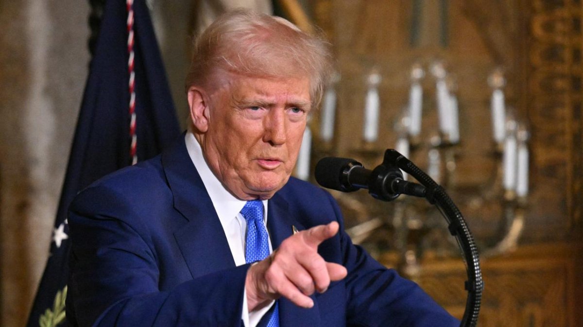 Trump: Kanada ve Meksika'ya yüzde 25 gümrük vergisi başlıyor