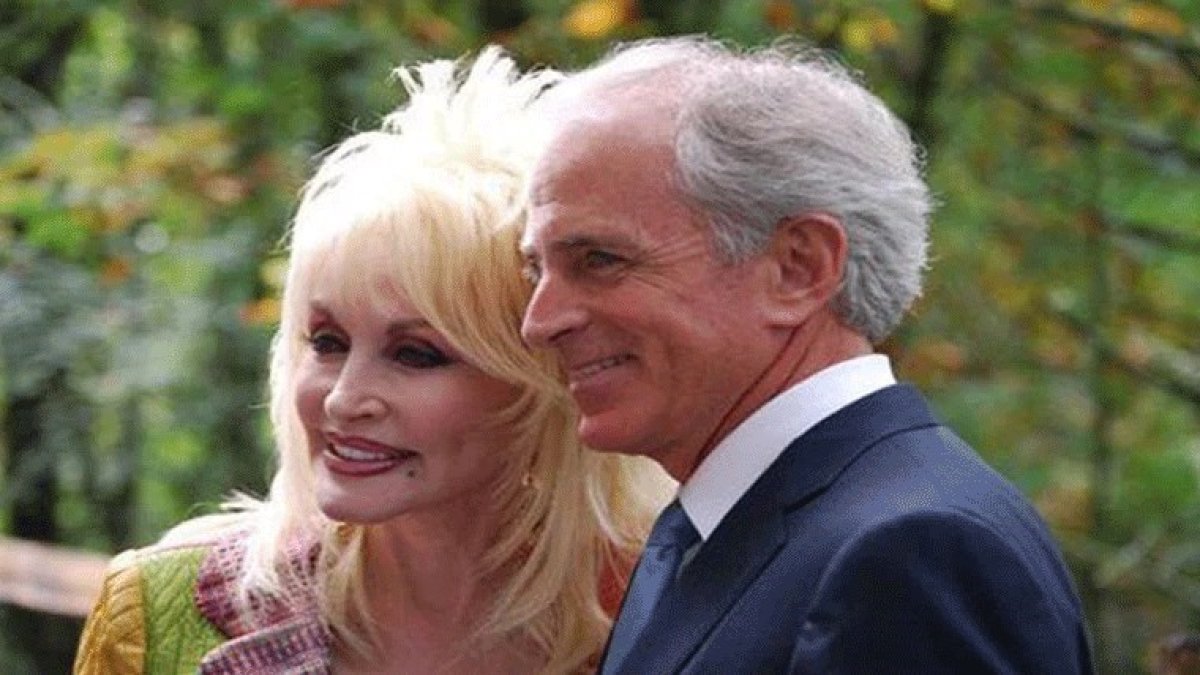 Country müziğin önemli ismi Dolly Parton’ın eşi hayatını kaybetti