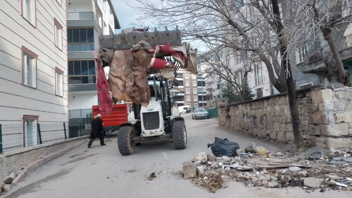 Metruk alanlarda toplu temizlik