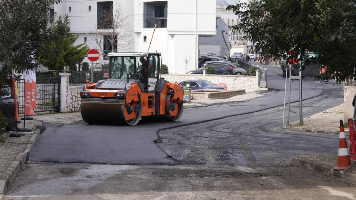 Kartal’da mahalle bazlı asfalt serim çalışmaları devam ediyor