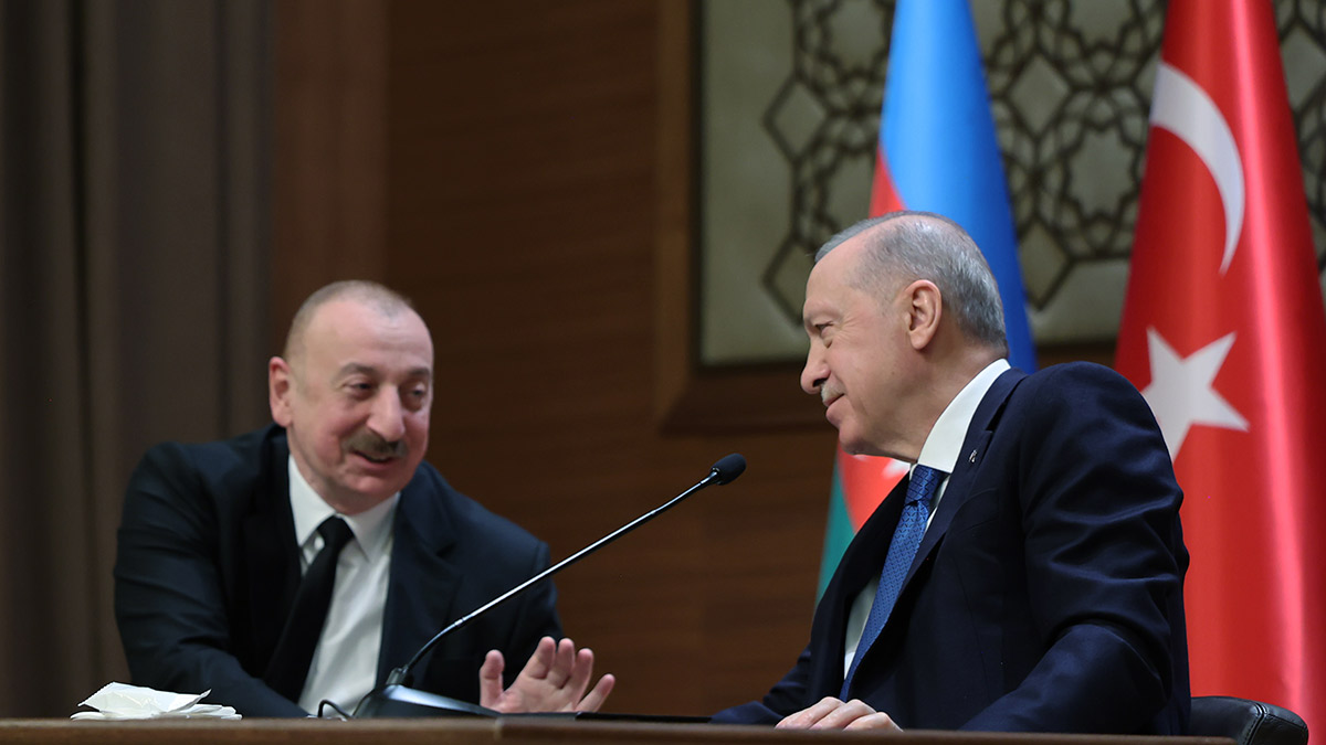 Erdoğan: Azerbaycan'la stratejik projelerde uyum içindeyiz