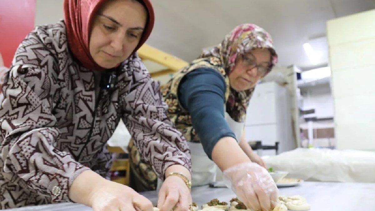 Ankara’nın yüzyıllık tarifi! Kayınvalidesinden öğrendi, üretime geçti: Kadınlara istihdam sağlıyor, herkes ondan alıyor