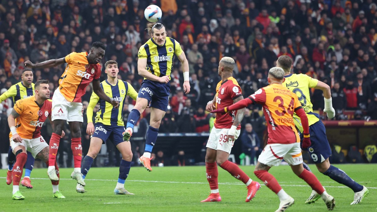 Fenerbahçe ve Galatasaray'ı bekleyen zorlu fikstür: Üst üste zorlu maçlar