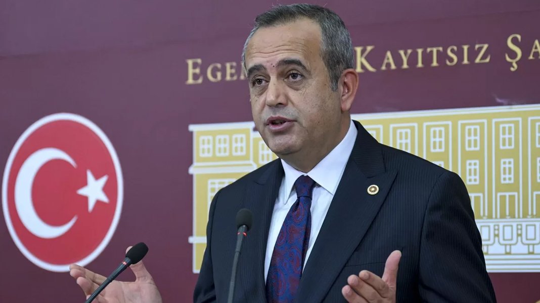 DEVA Partili Kaya'dan doğalgaz tepkisi: Vekil fatura yırttı, vatandaşa 4 taksit geldi.