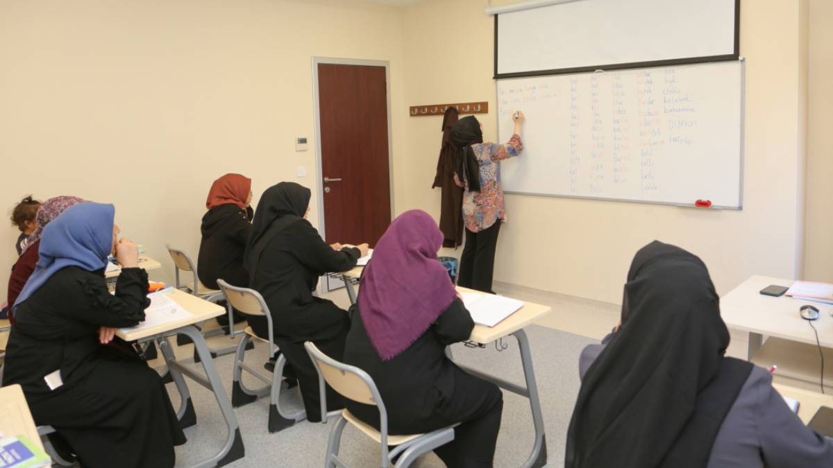 Küçükçekmece Belediyesinden kadınlara tam destek: Eğitimden ulaşıma, sosyal hayattan istihdama!