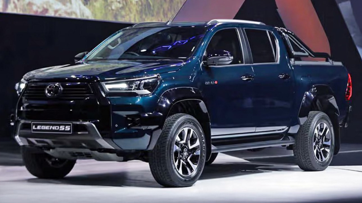 Efsane yenileniyor! Toyota Hilux Legend 55 Japonya'da tanıtıldı