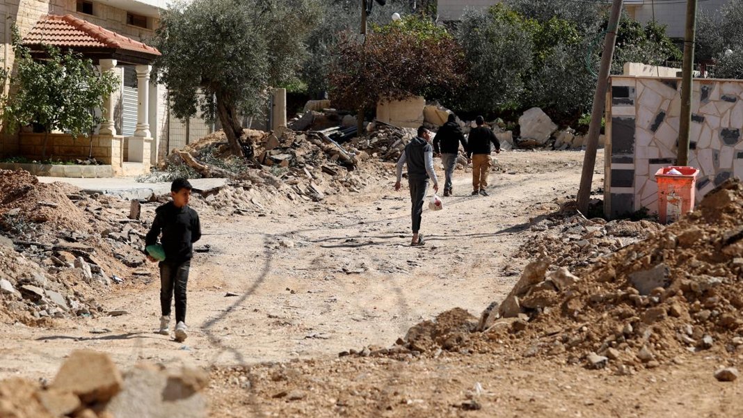 Azerbaycan Filistin'de 600 öğrenci kapasiteli okul inşa edecek