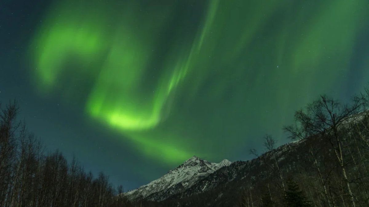Alaska’da Geceyi Kuzey Işıkları aydınlattı