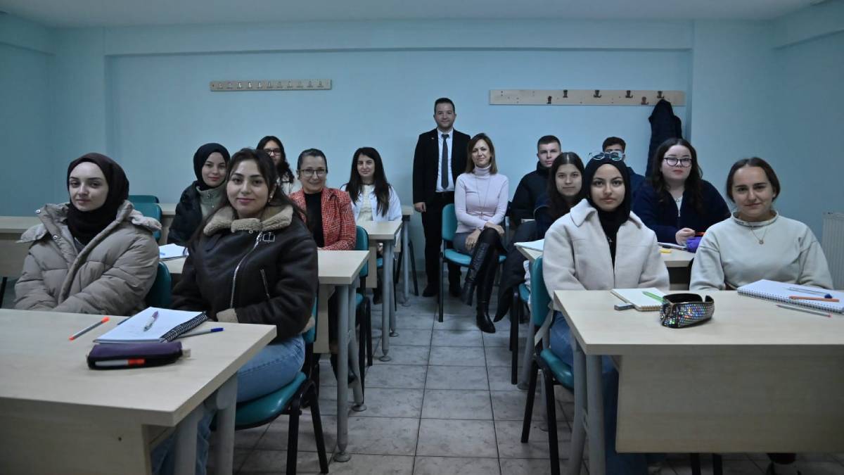 Manisa Büyükşehir Belediyesinden üniversite adaylarına kariyer rehberliği