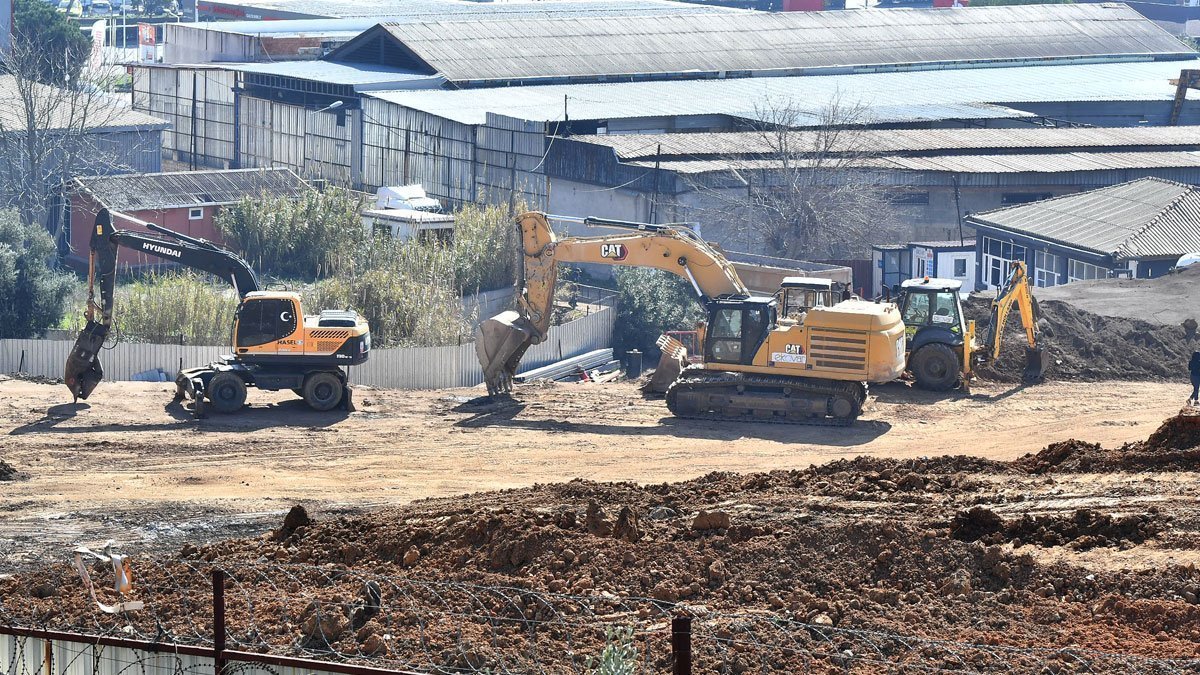 İzmir’de radyoaktif atık skandalı: Kurşun fabrikası atıkları hiçbir önlem almadan döküldü