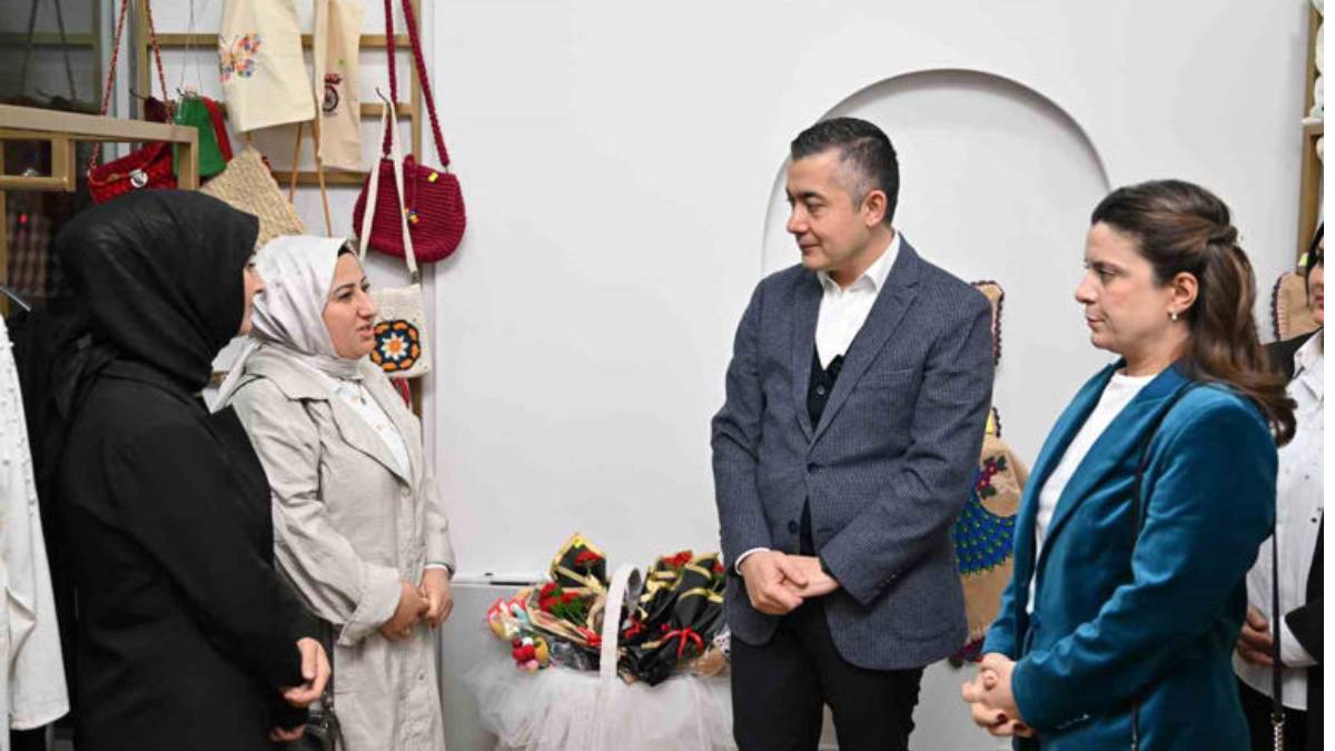 Esenyurt’un ilk ‘Hanımeli Tasarım ve Üretim Merkezi’ açıldı