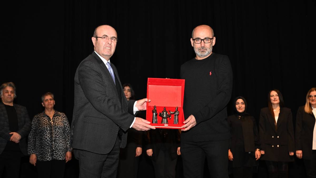 Kırşehir Belediyesi Şiir Atölyesi’nden anlamlı dinleti