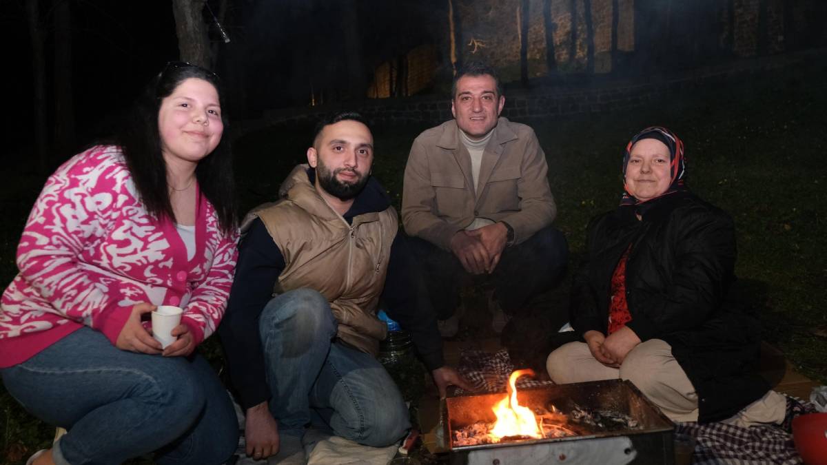 Başkan Köse Kale’de iftar sofrası kuran vatandaşları ziyaret etti