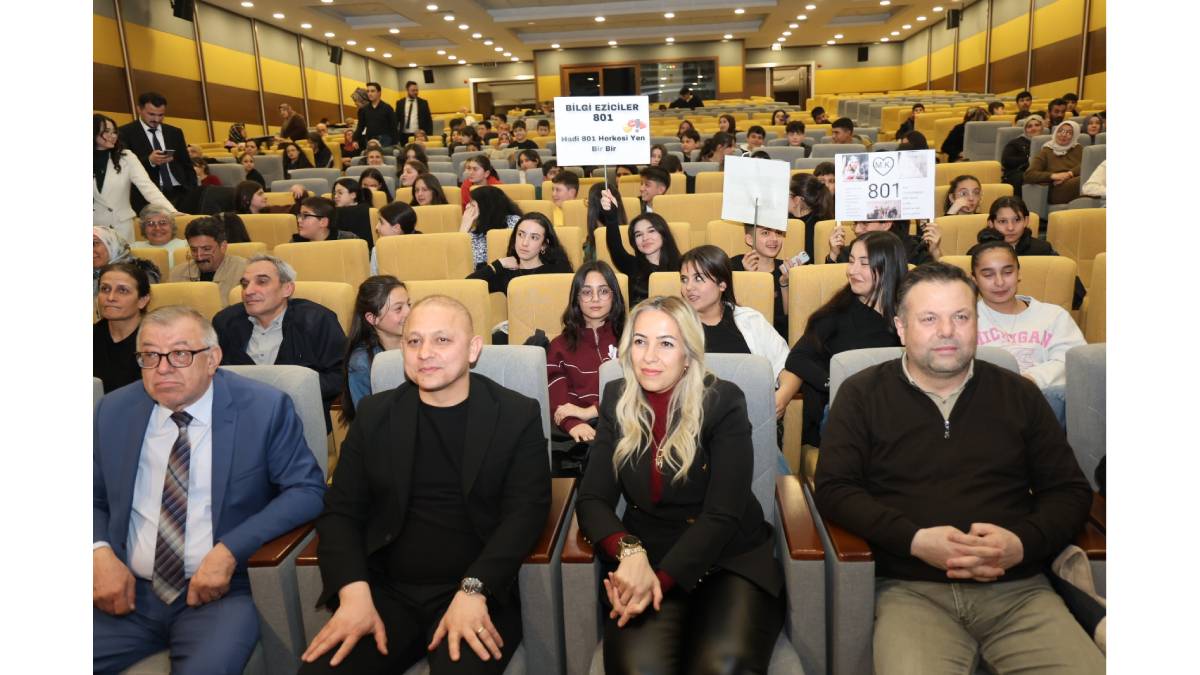 Kırıkkale’de öğrenciler ve öğretmenler bilgi yarışmasında yarıştı