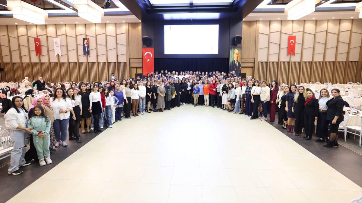 Merkezefendi’de kadınlar iftar sofrasında bir araya geldi