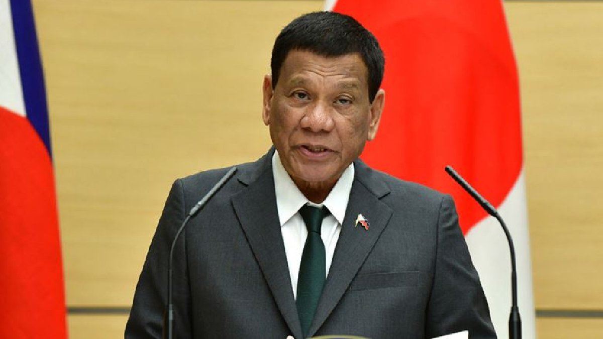 Filipinler’in eski lideri Duterte hakkında kırmızı bülten çıkarılmıştı… Gözaltı için 7 bin polis görevlendiriliyor